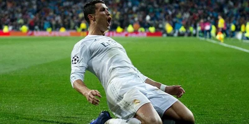 Cristiano Ronaldo - Tiền đạo xuất sắc nhất hiện nay